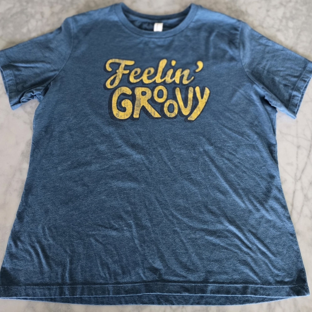 Feelin' Groovy Blue Short Sleeve Women's Unisex‎ T-shirt Size Large